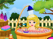 Play Baby Cinderella Summer Bath
