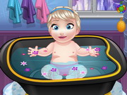 Play Baby Elsa Bathing