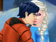 Play Elsa And Ken Kissing