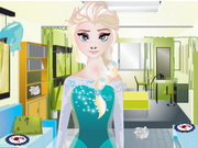 Play Elsa House Cleaning