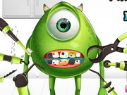 Play Monster Eye Tooth Problems
