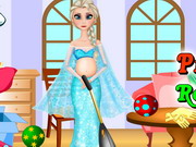 Play Pregnant Elsa Room Cleaning