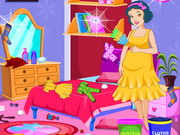 Play Pregnant Snow White Room Cleaning