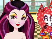 Play Raven Queen Birthday Party Dressup