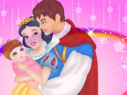 Play Snow White And Prince Care Newborn Princess