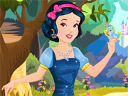 Play Snow White Fantastic Dressup