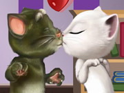 Play Tom Cat Kissing